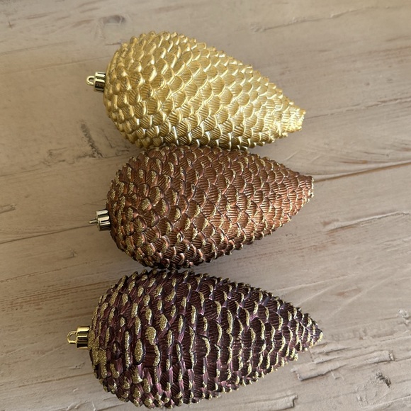 Set of 3 XL Vintage Pinecone Ornaments - Picture 2 of 16